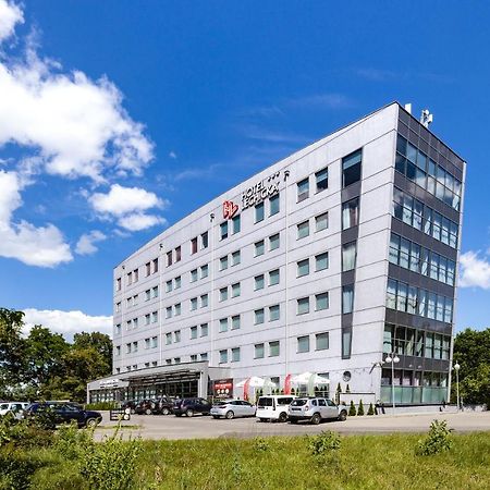 Hotel Lechicka Poznań Esterno foto