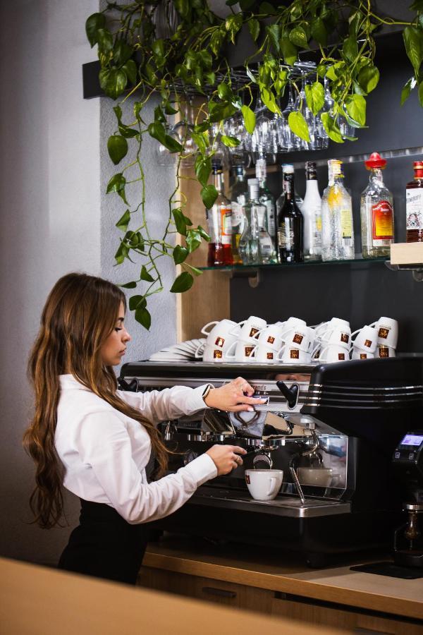 Hotel Lechicka Poznań Esterno foto